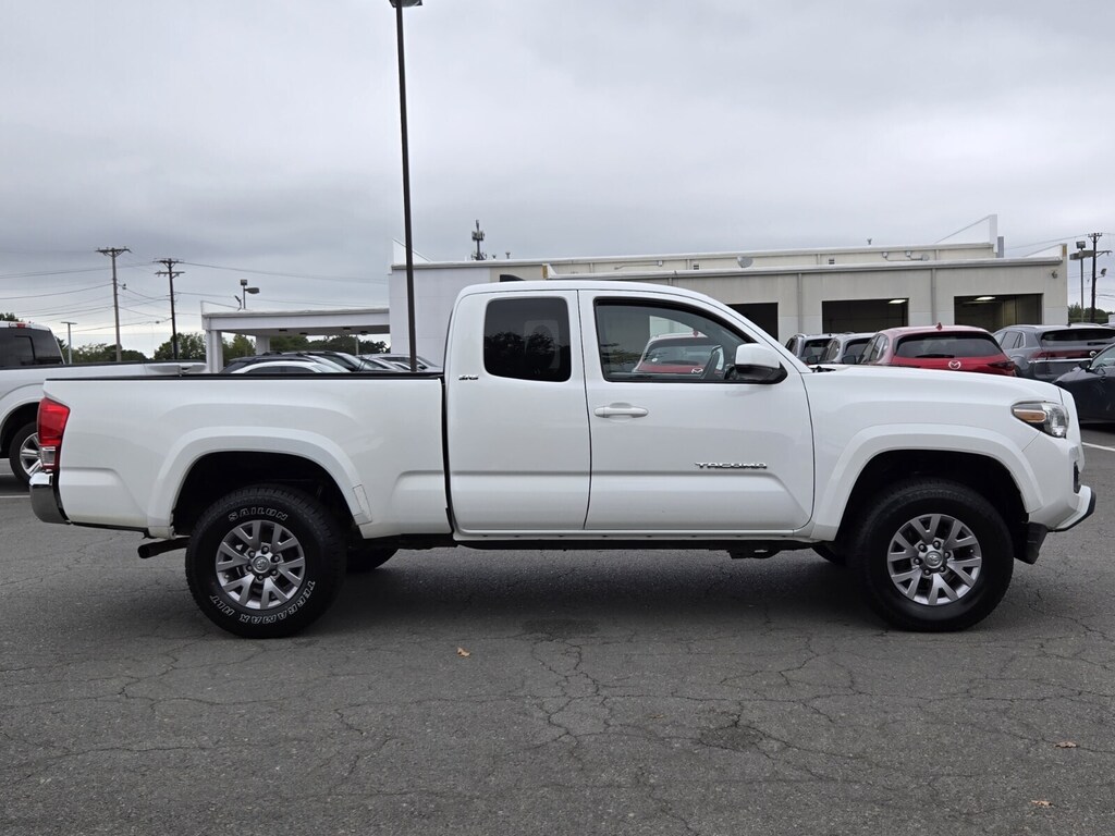 Used 2017 Toyota Tacoma SR5 Truck Access Cab