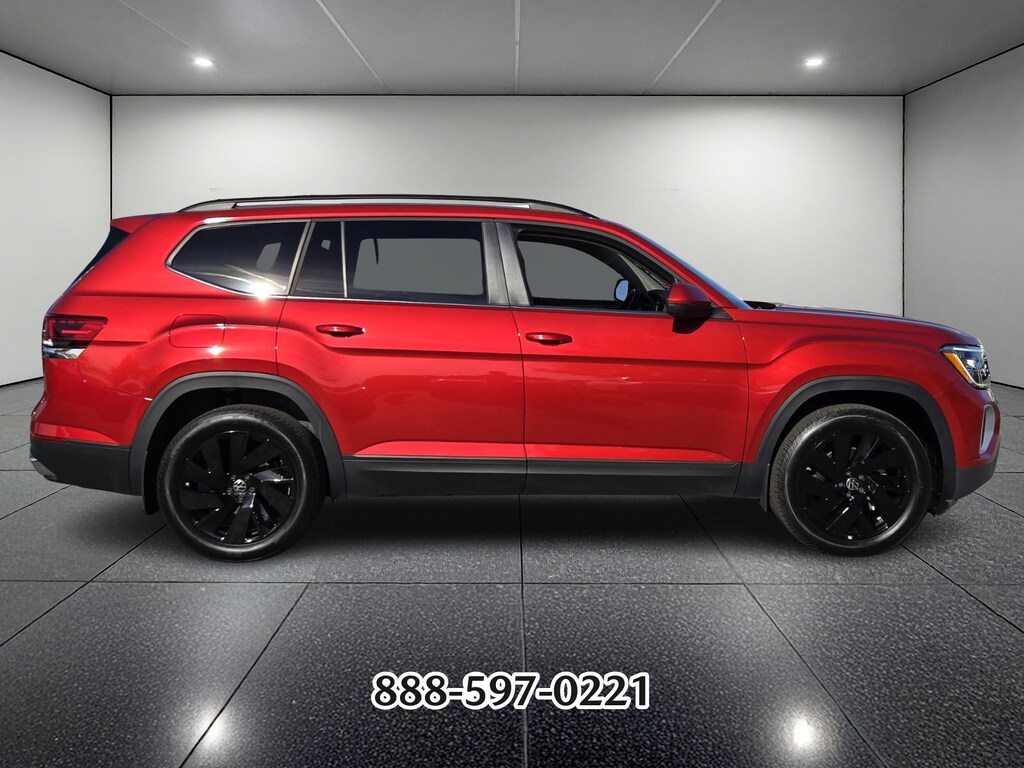 Certified 2025 Volkswagen Atlas 2.0T SE W/Technology SUV