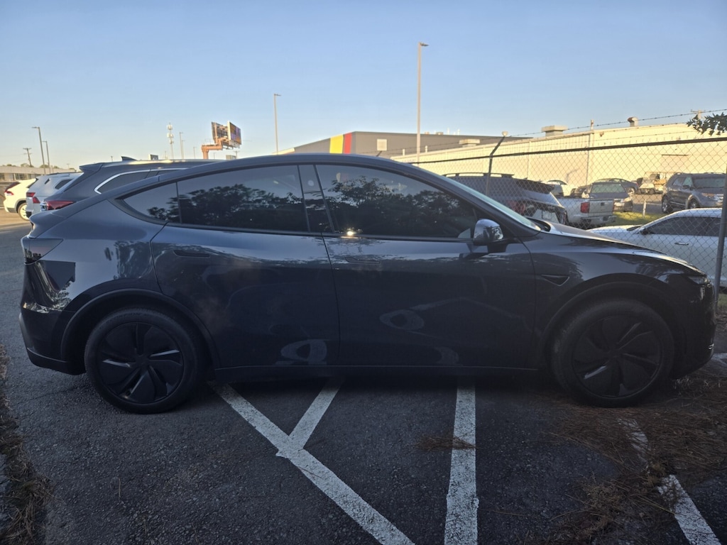 Used 2026 Tesla Model Y Long Range SUV