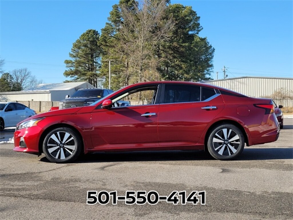 Used 2022 Nissan Altima 2.5 SV Sedan