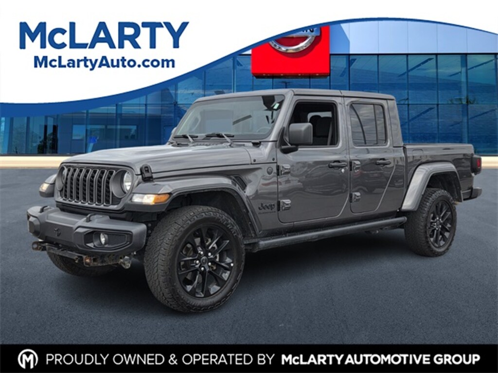 Used 2025 Jeep Gladiator Nighthawk Truck
