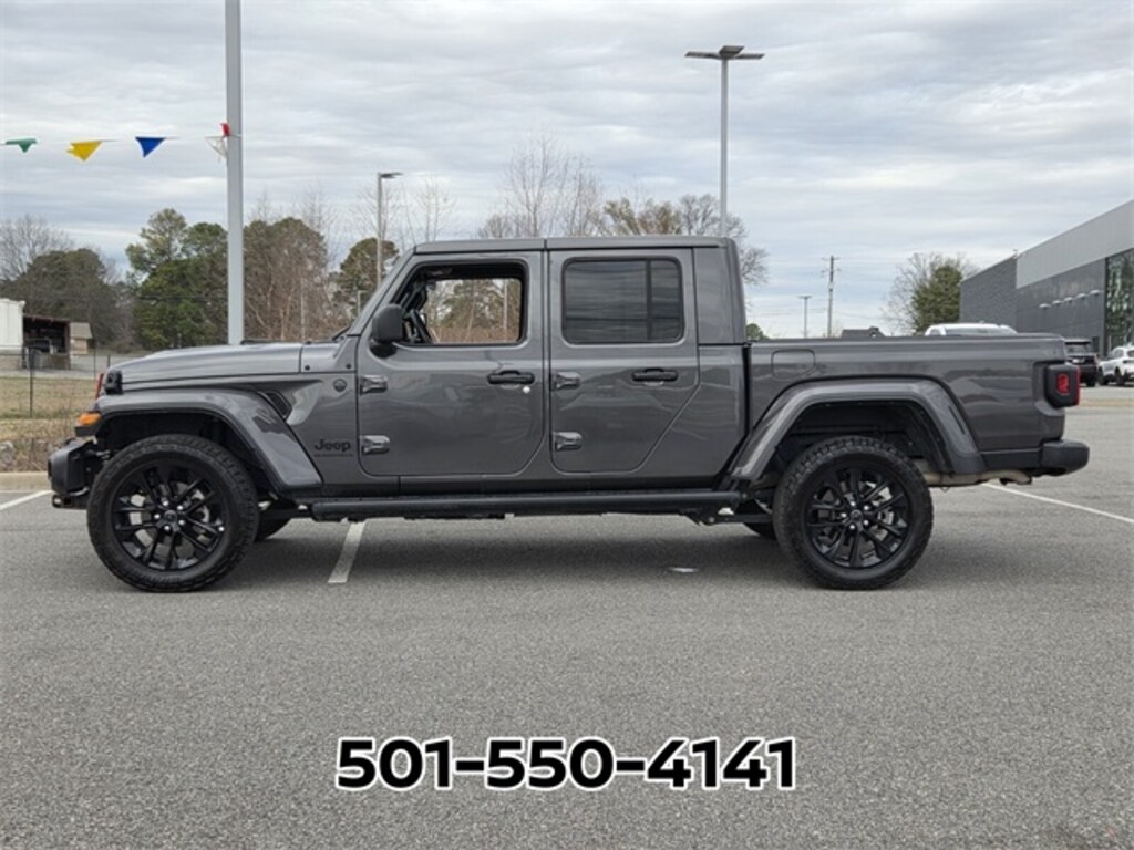 Used 2025 Jeep Gladiator Nighthawk Truck