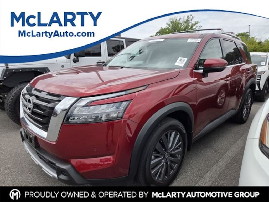 Used 2025 Nissan Pathfinder SL SUV