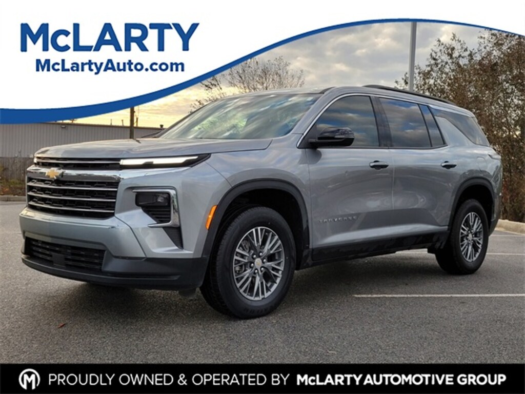 Used 2025 Chevrolet Traverse LT SUV