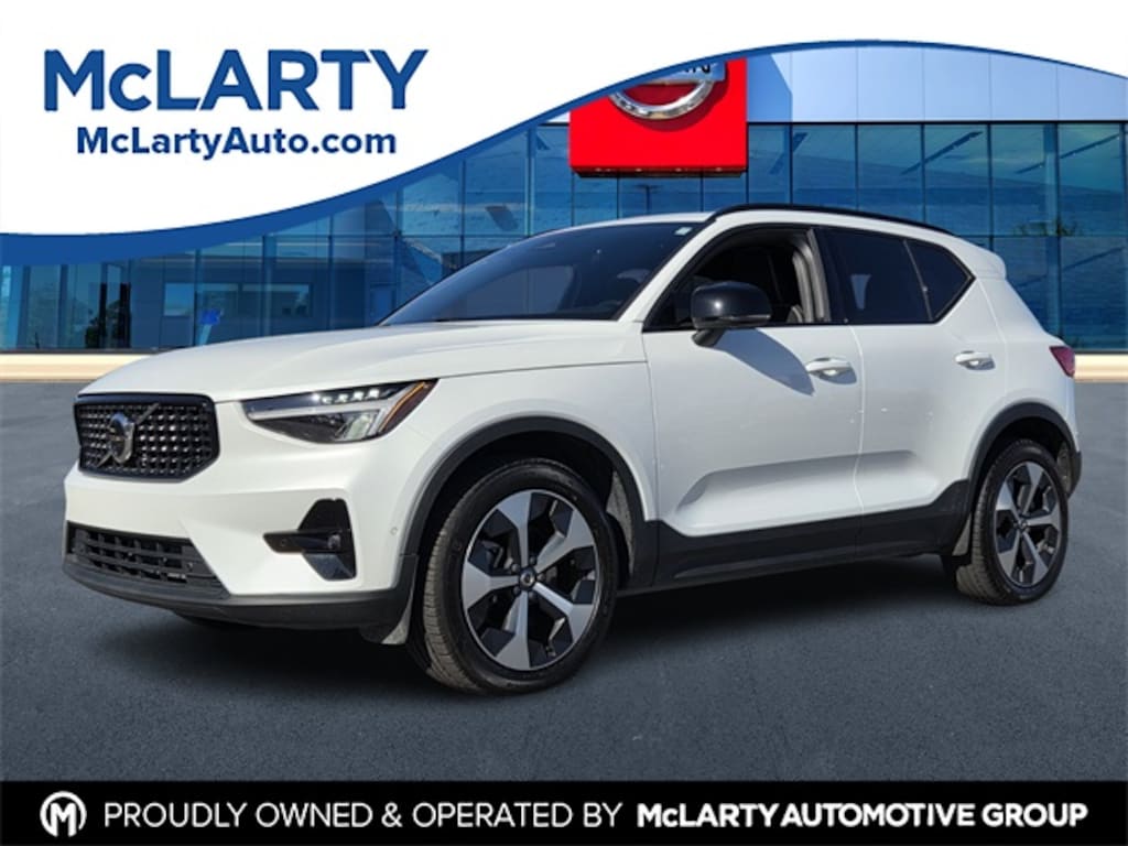 Used 2025 Volvo XC40 B5 Plus Dark Theme SUV