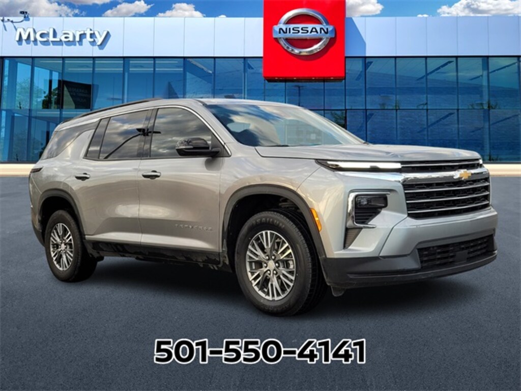 Used 2025 Chevrolet Traverse LT SUV