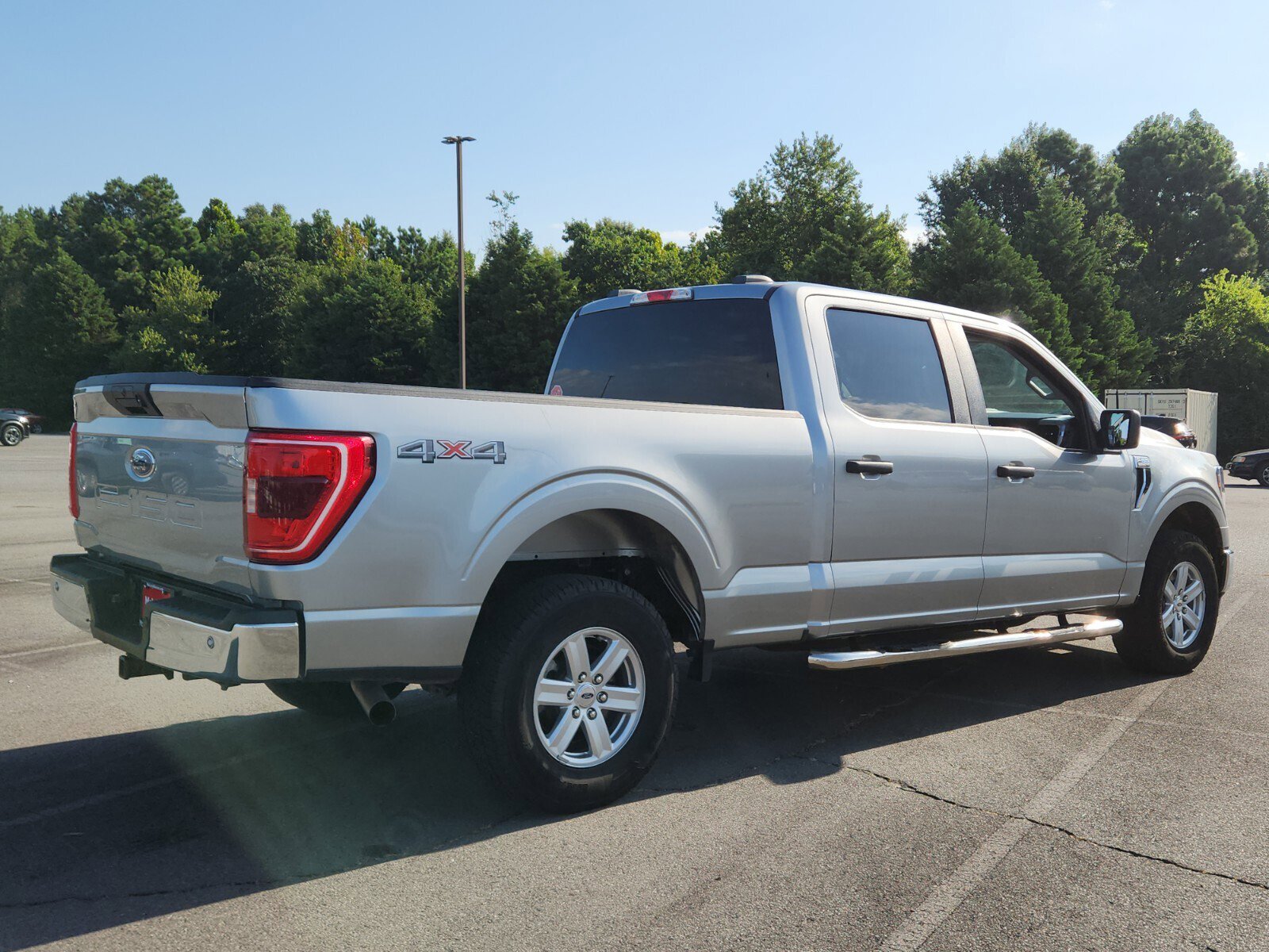 2023 Ford F-150 XLT photo 3