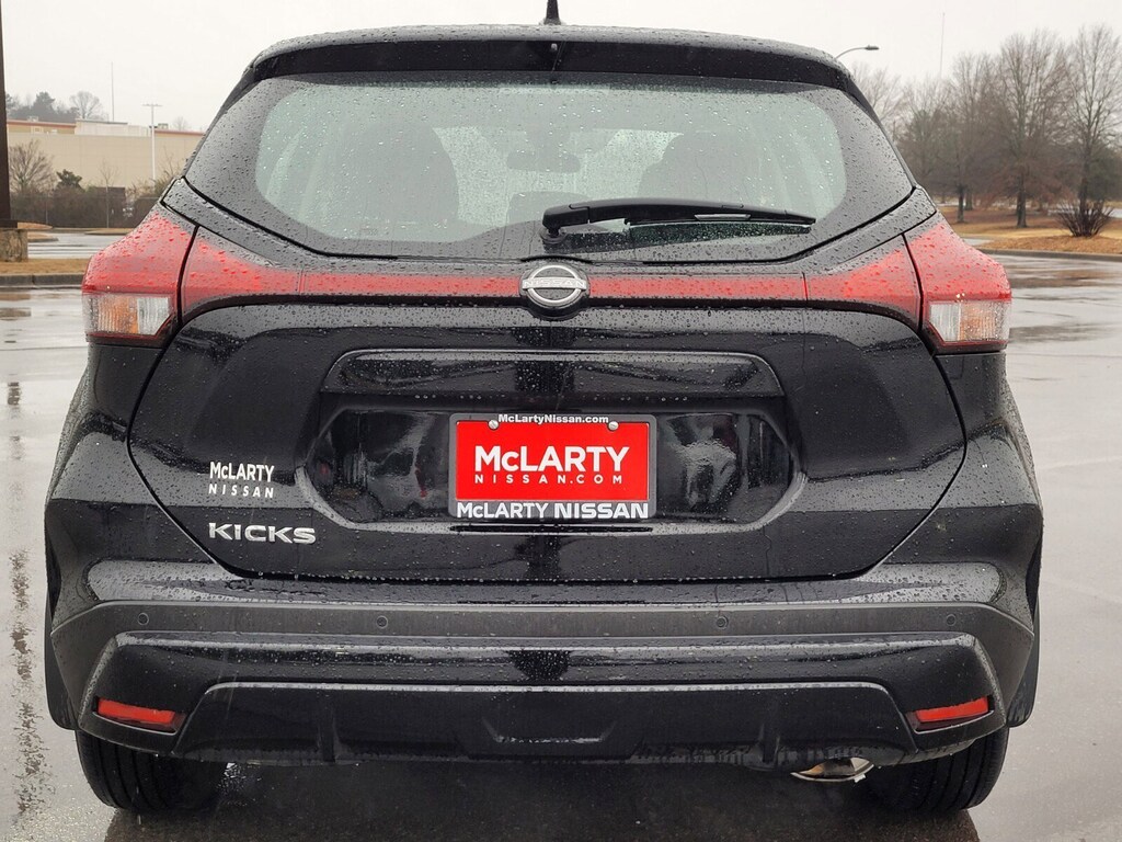 Used 2025 Nissan Kicks Play S SUV