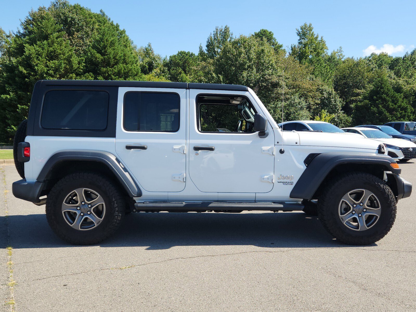 2018 Jeep Wrangler Unlimited Sport S photo 2