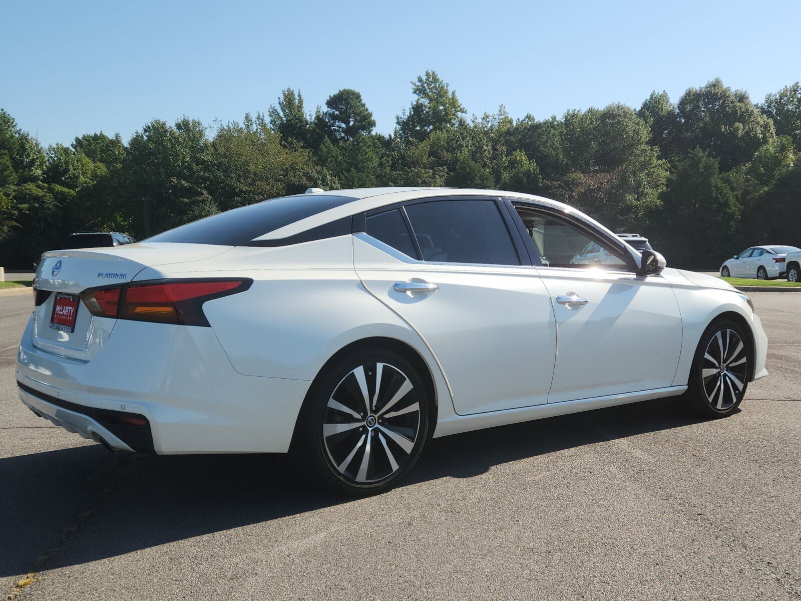 2019 Nissan Altima 2.5 Platinum photo 3