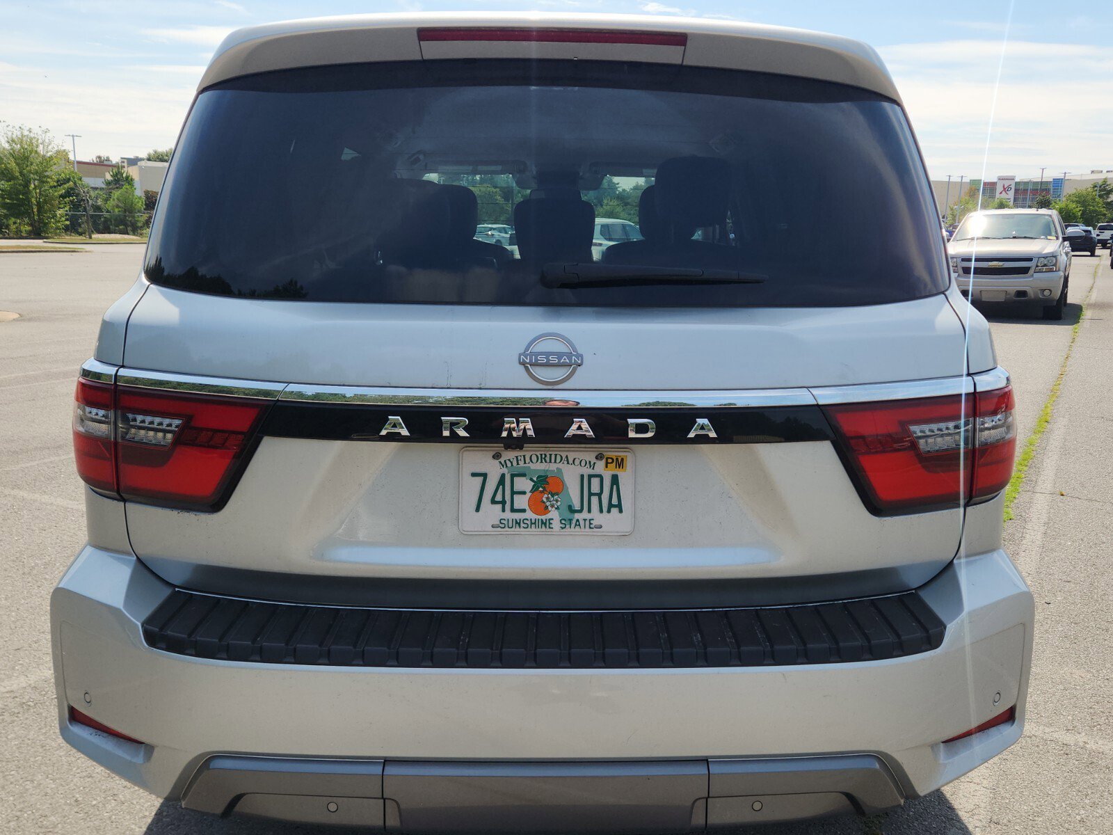 2024 Nissan Armada SV photo 4