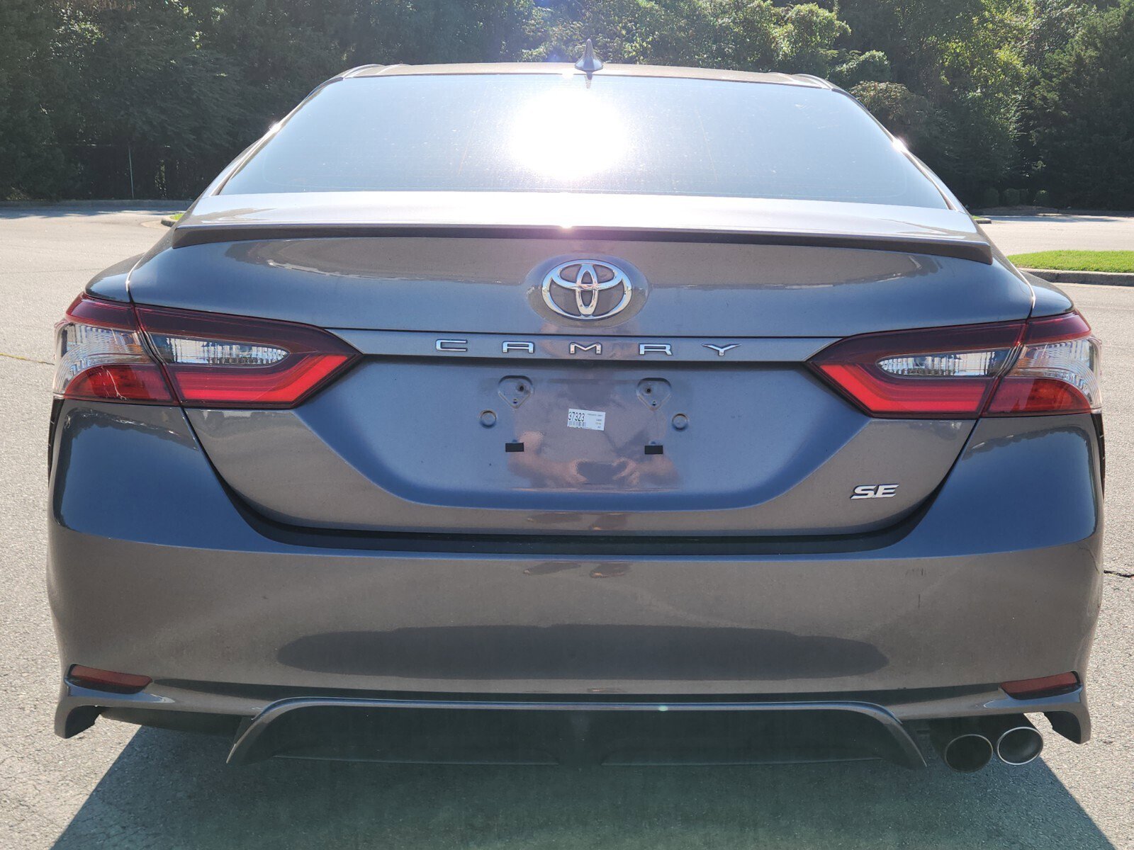 2022 Toyota Camry SE photo 4