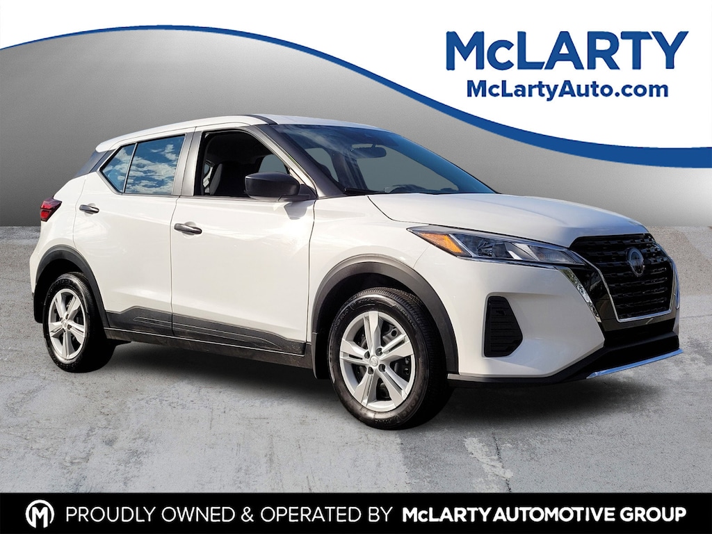 Used 2025 Nissan Kicks Play S SUV