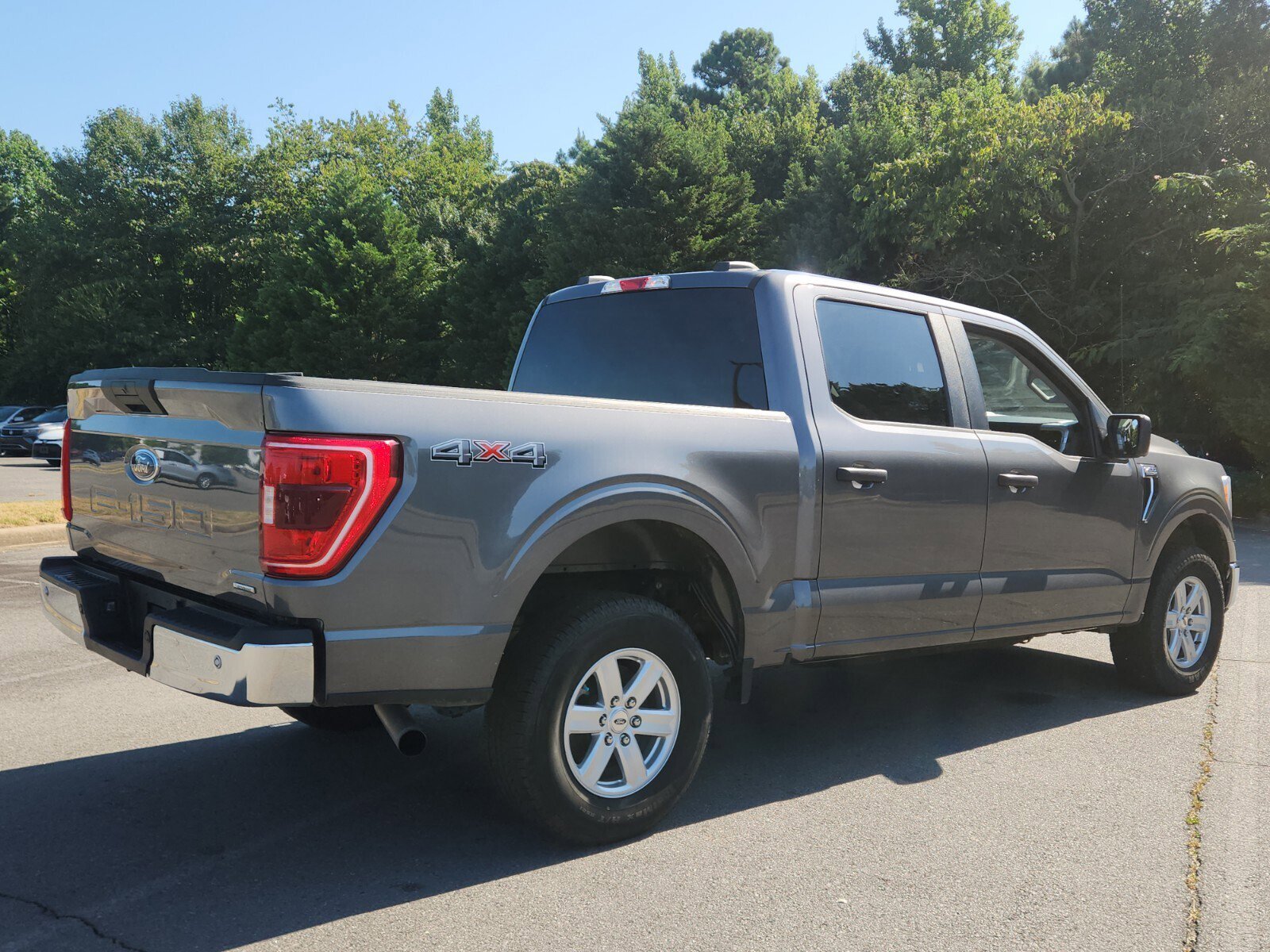 2022 Ford F-150 XLT photo 3