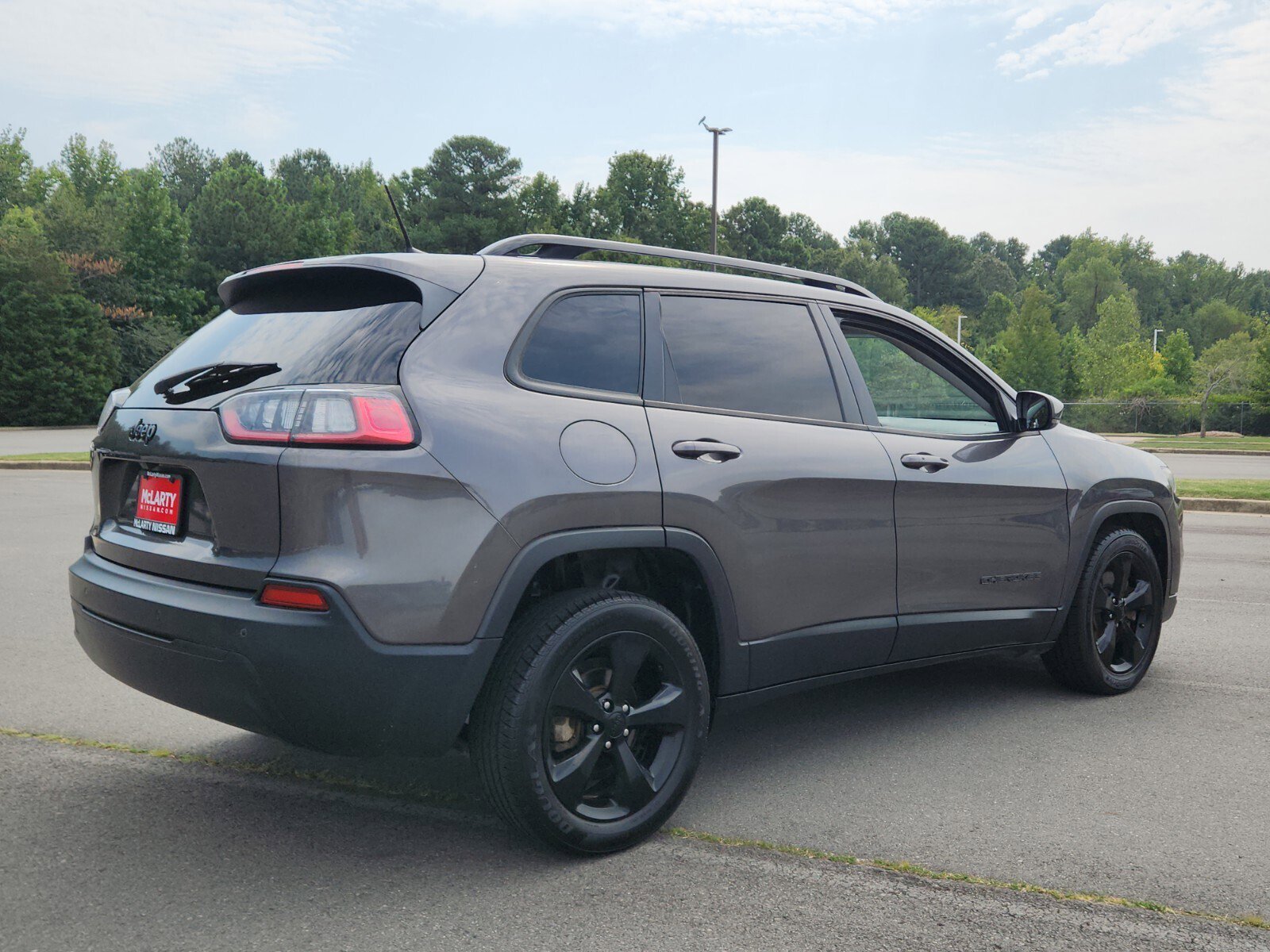 2019 Jeep Cherokee Altitude photo 2