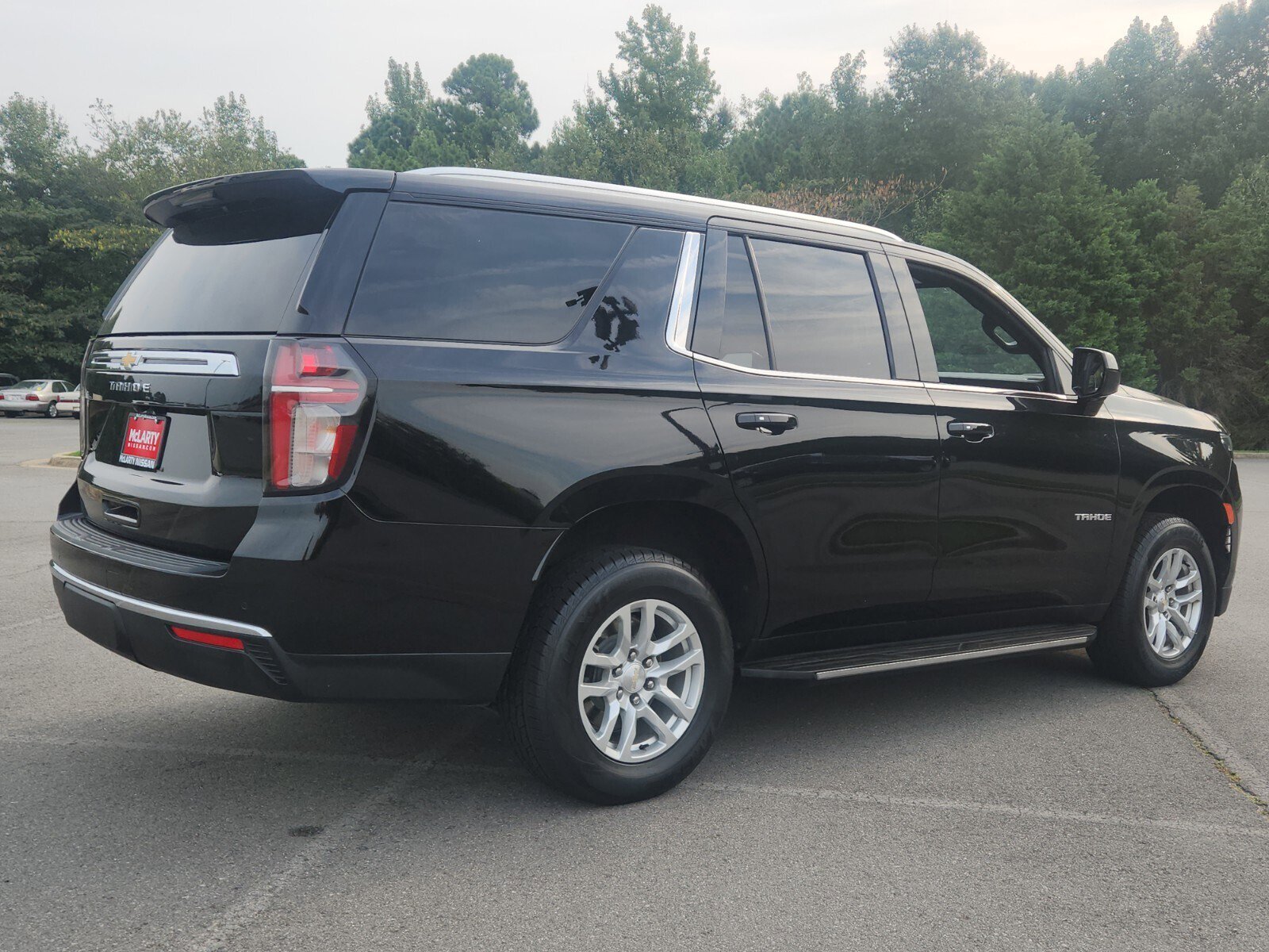 2021 Chevrolet Tahoe LS photo 3