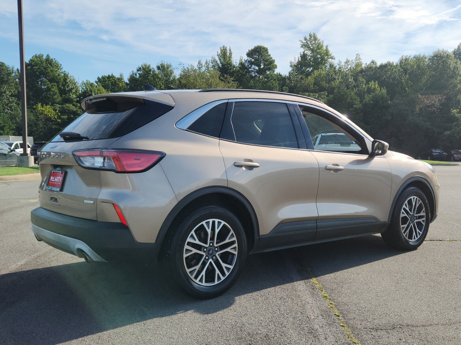 2020 Ford Escape SEL photo 2