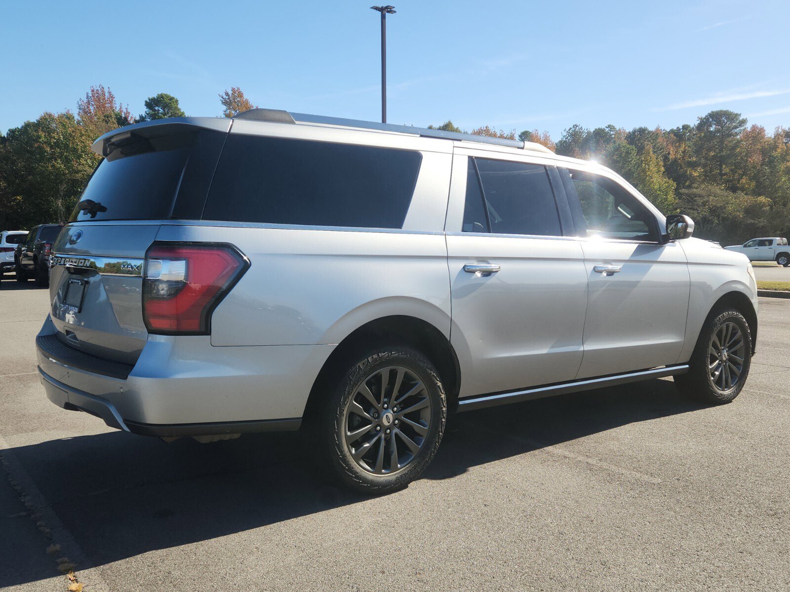 2020 Ford Expedition MAX Limited photo 3