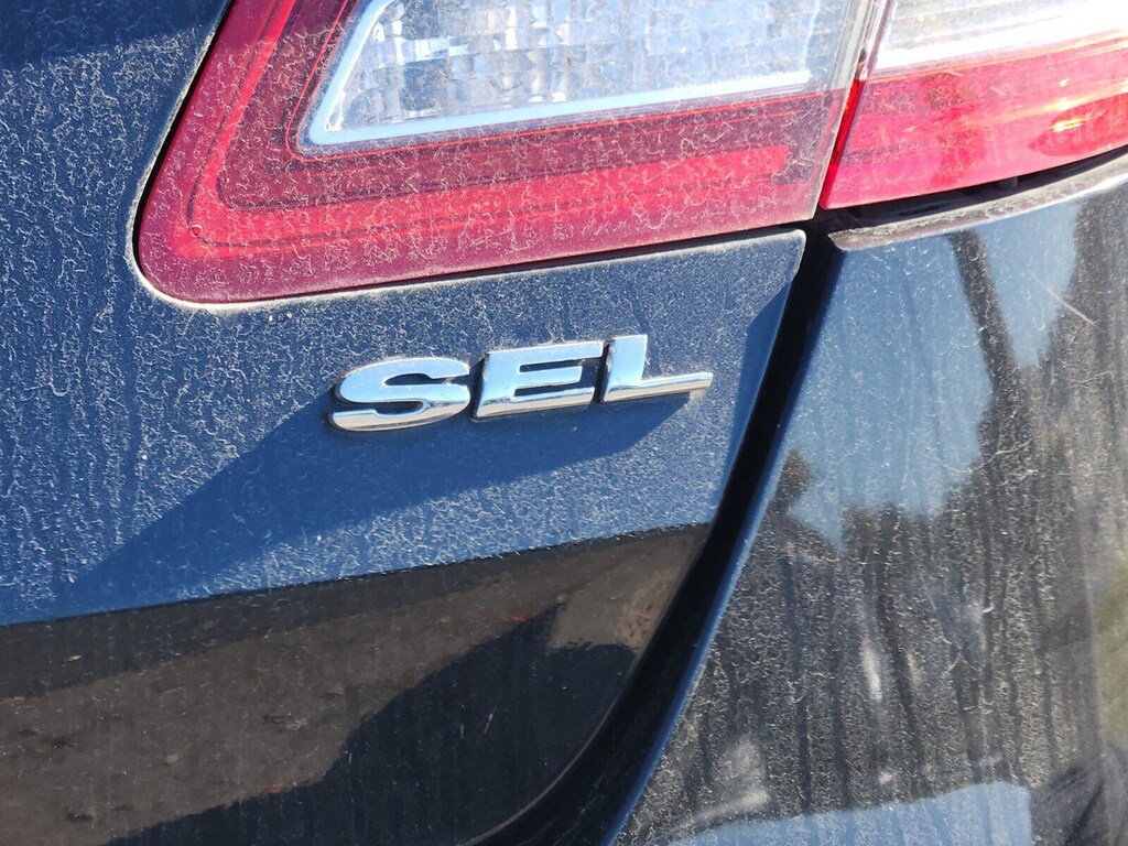 Used 2019 Ford Taurus SEL Sedan
