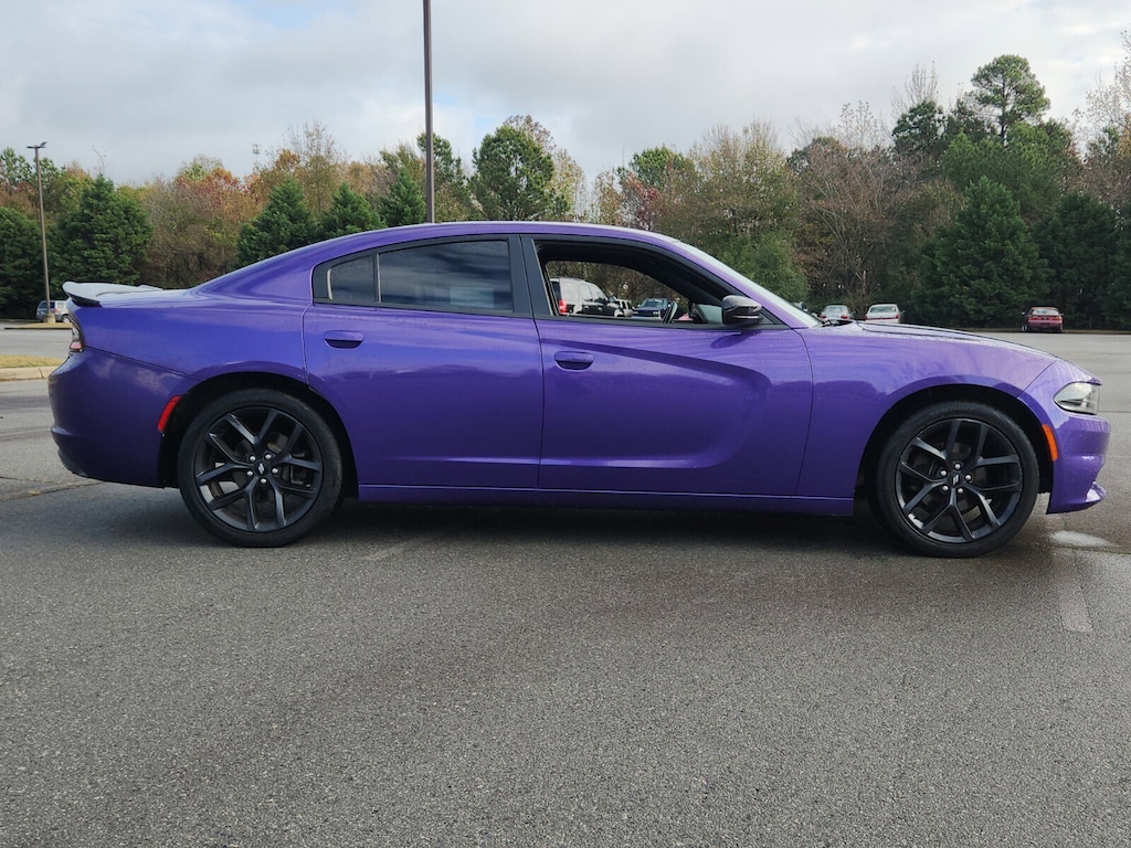 Used 2019 Dodge Charger SXT Sedan