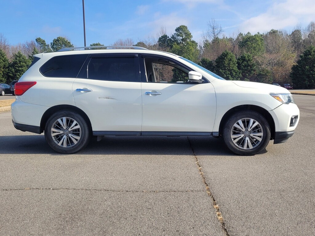 Used 2019 Nissan Pathfinder SV SUV