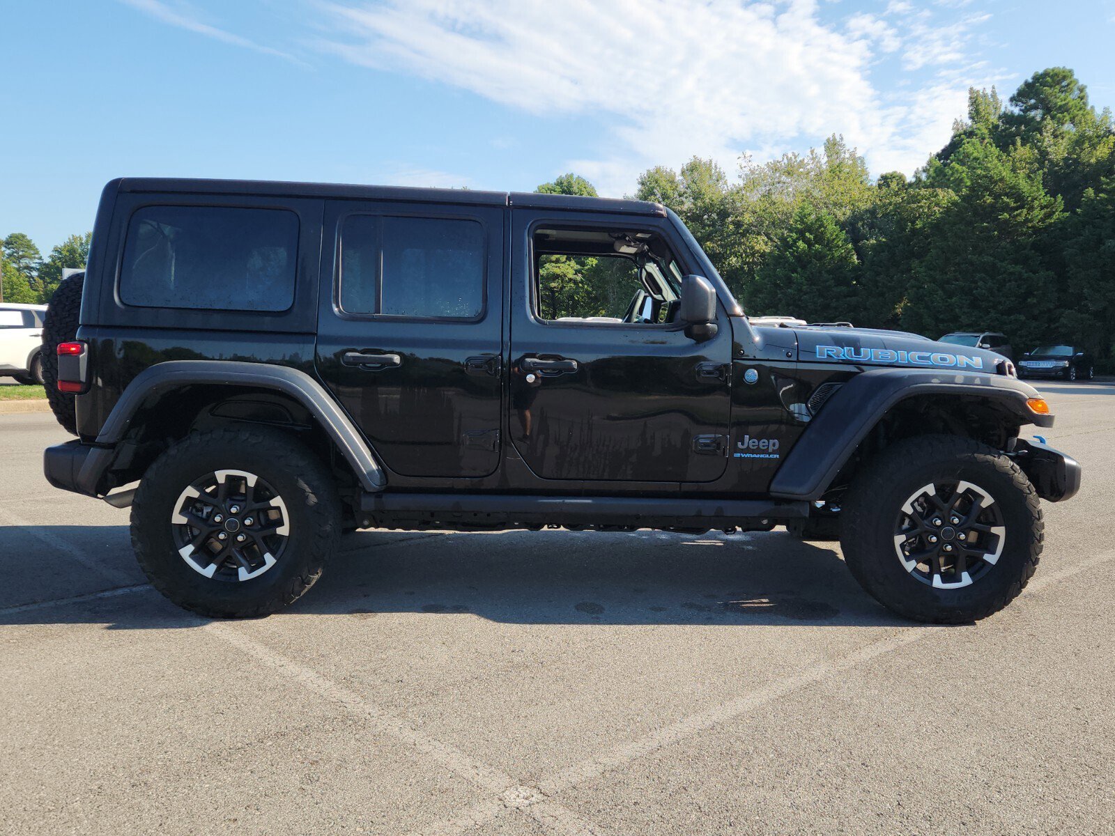 2024 Jeep Wrangler Rubicon 4xe photo 2