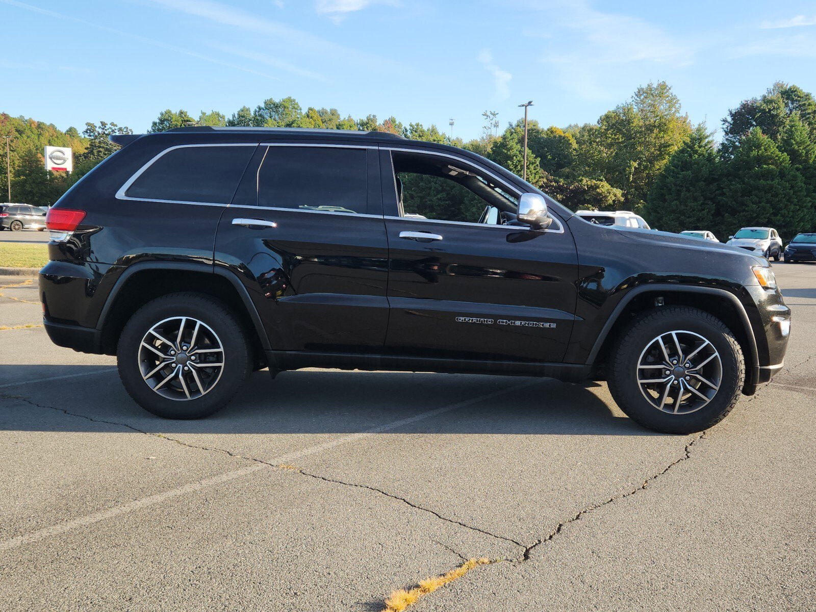2019 Jeep Grand Cherokee Limited photo 2