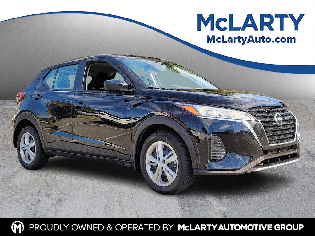 Used 2025 Nissan Kicks Play S SUV