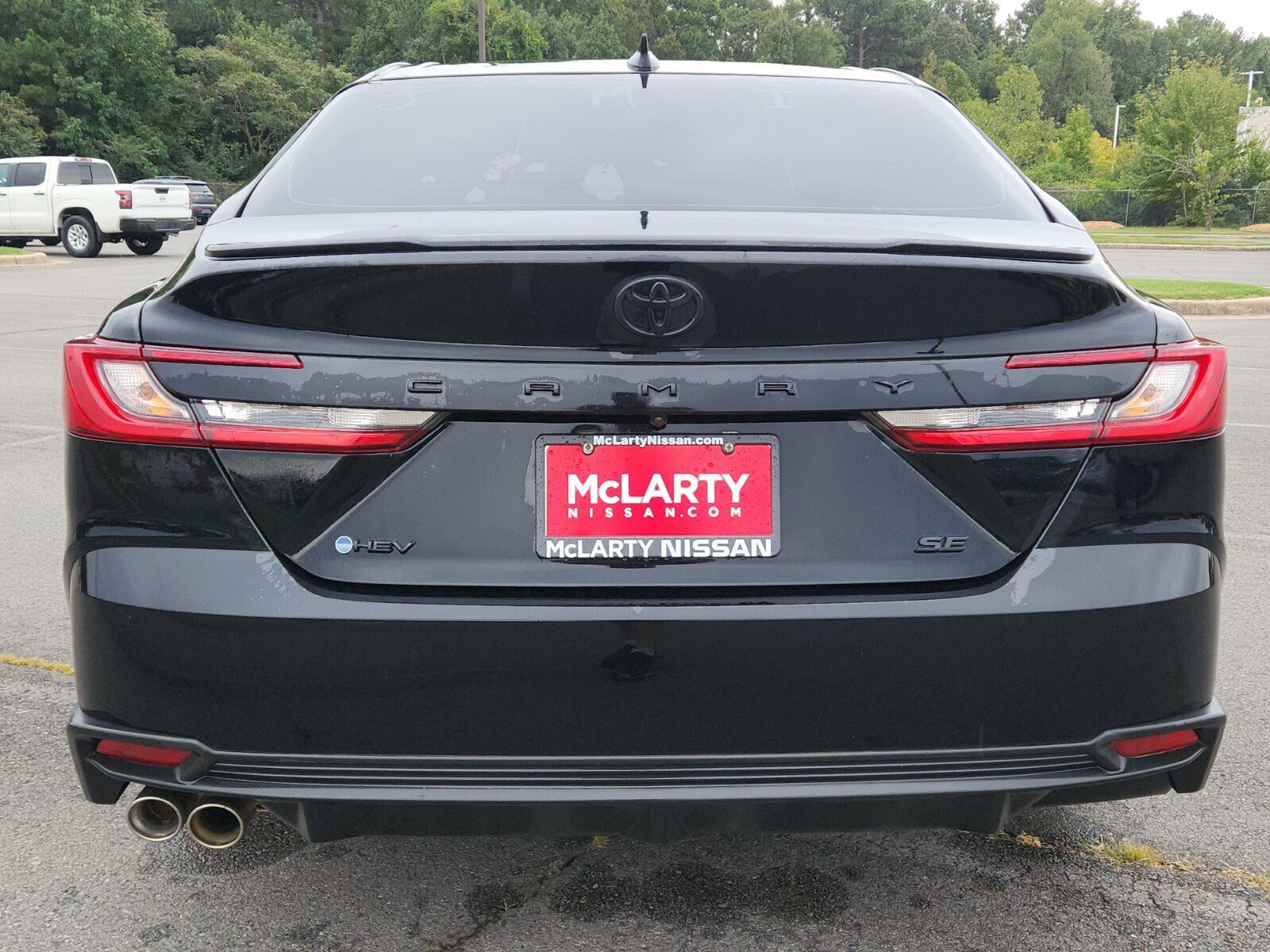 2025 Toyota Camry SE photo 3