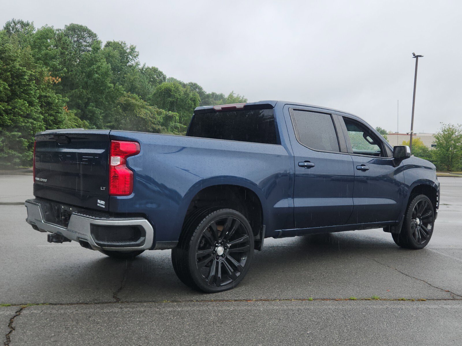 2019 Chevrolet Silverado 1500 LT photo 3