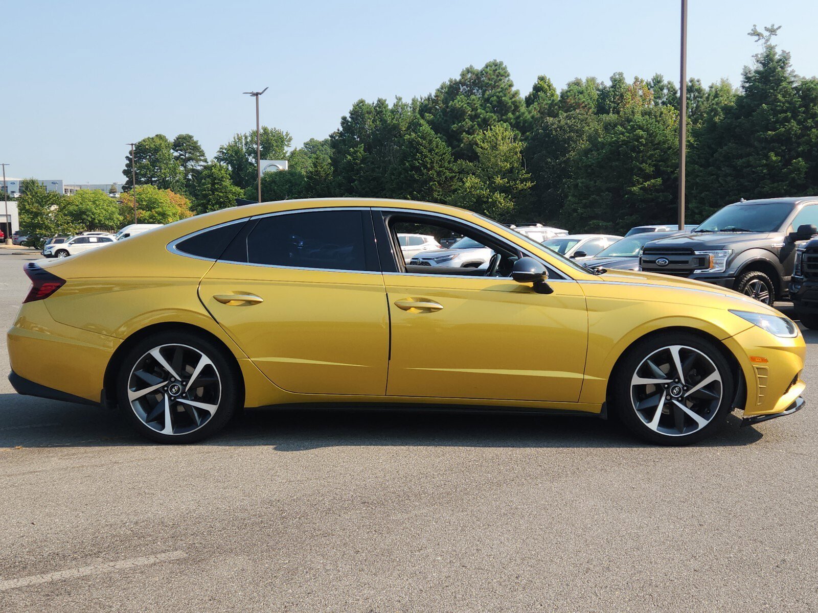 2021 Hyundai Sonata SEL Plus photo 2