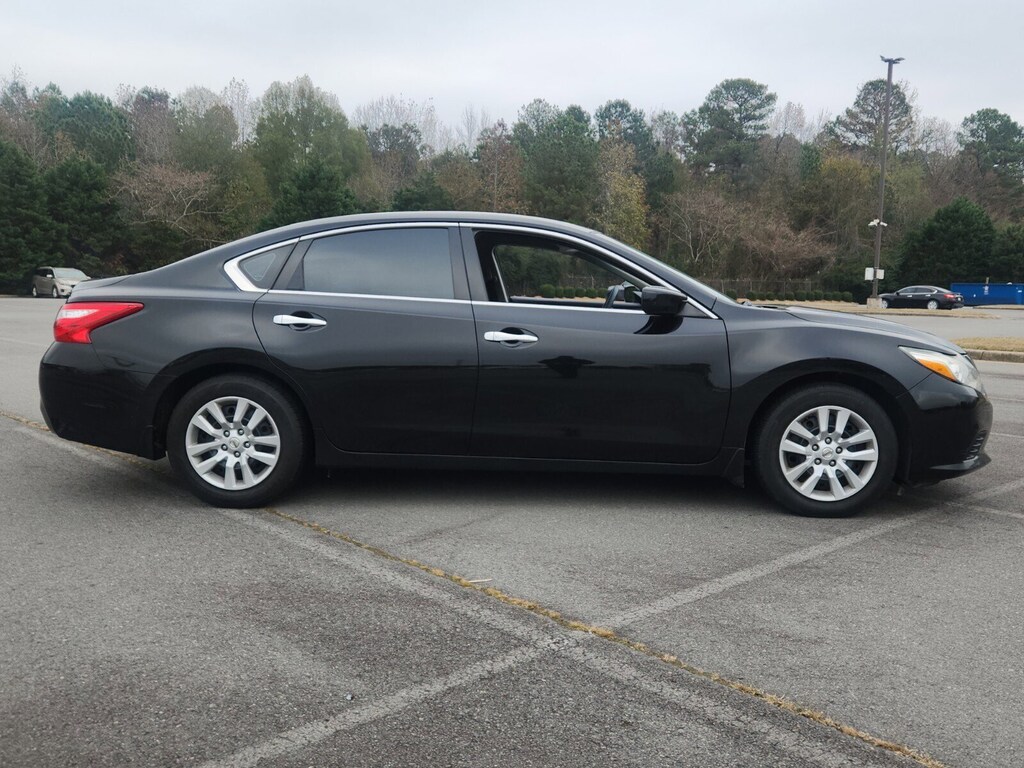 Used 2017 Nissan Altima 2.5 S Sedan