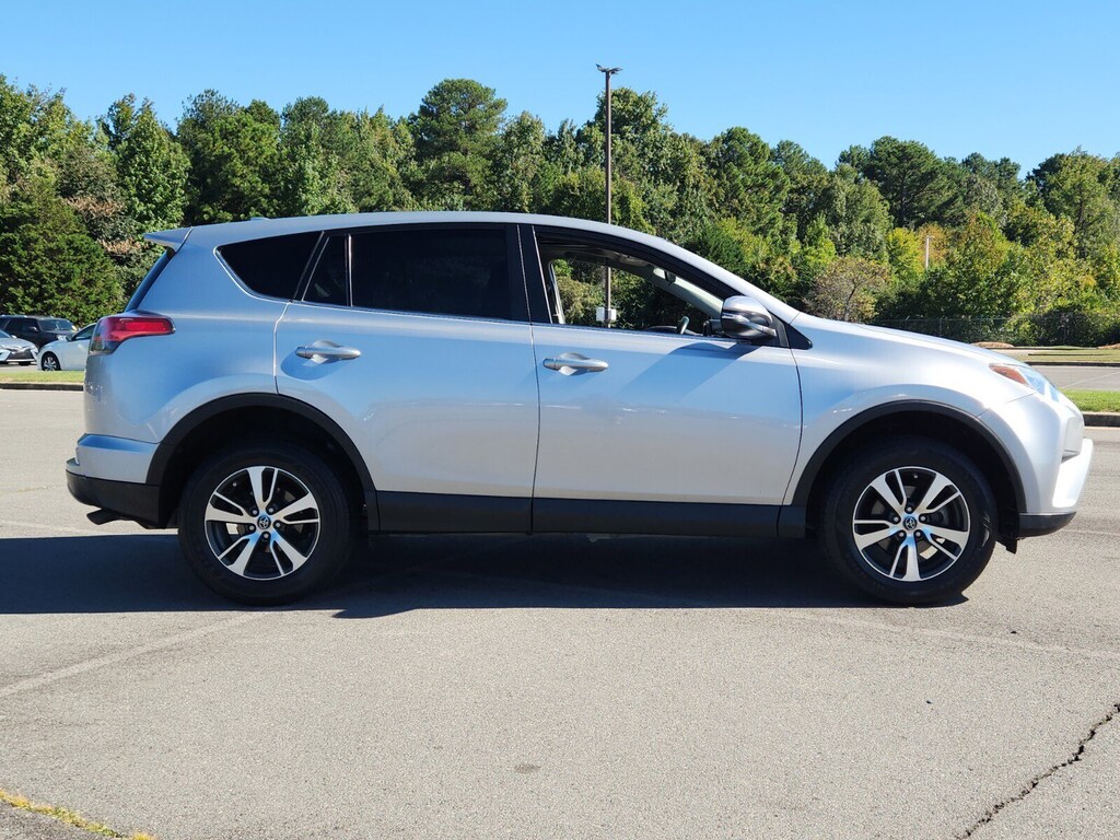 Used 2018 Toyota RAV4 XLE SUV