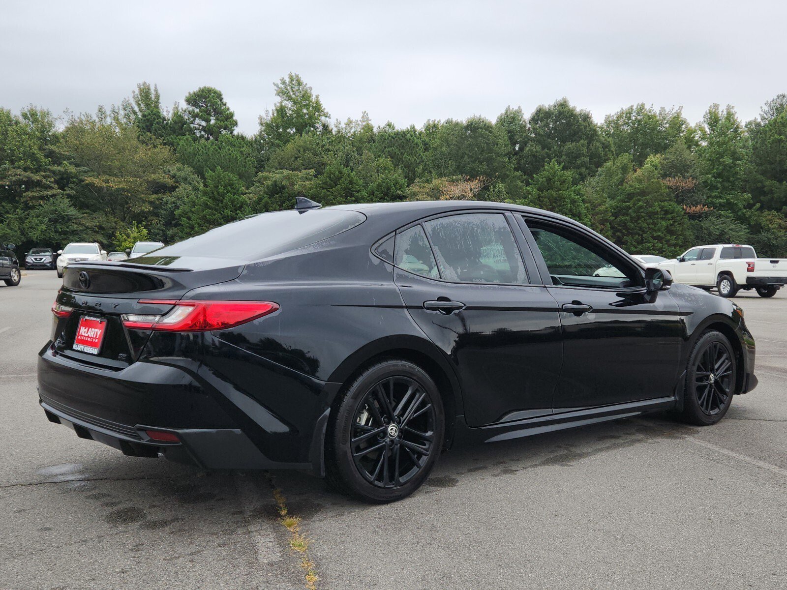 2025 Toyota Camry SE photo 2