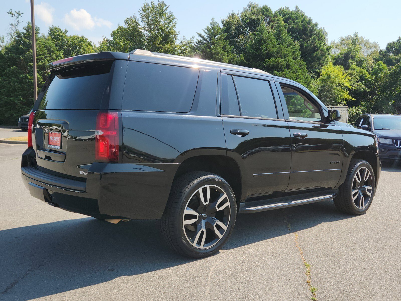 2018 Chevrolet Tahoe Premier photo 3