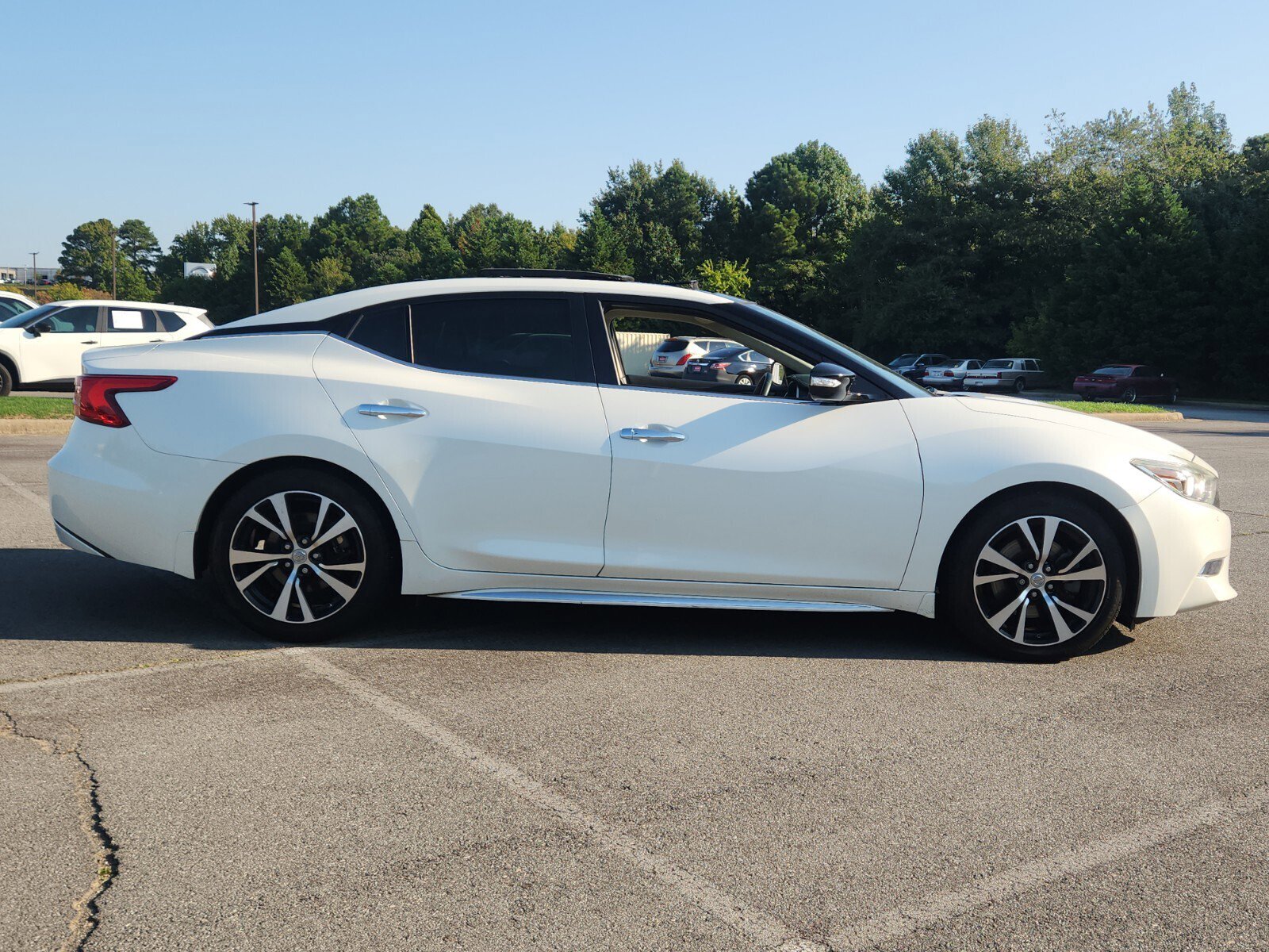 2018 Nissan Maxima SL photo 2