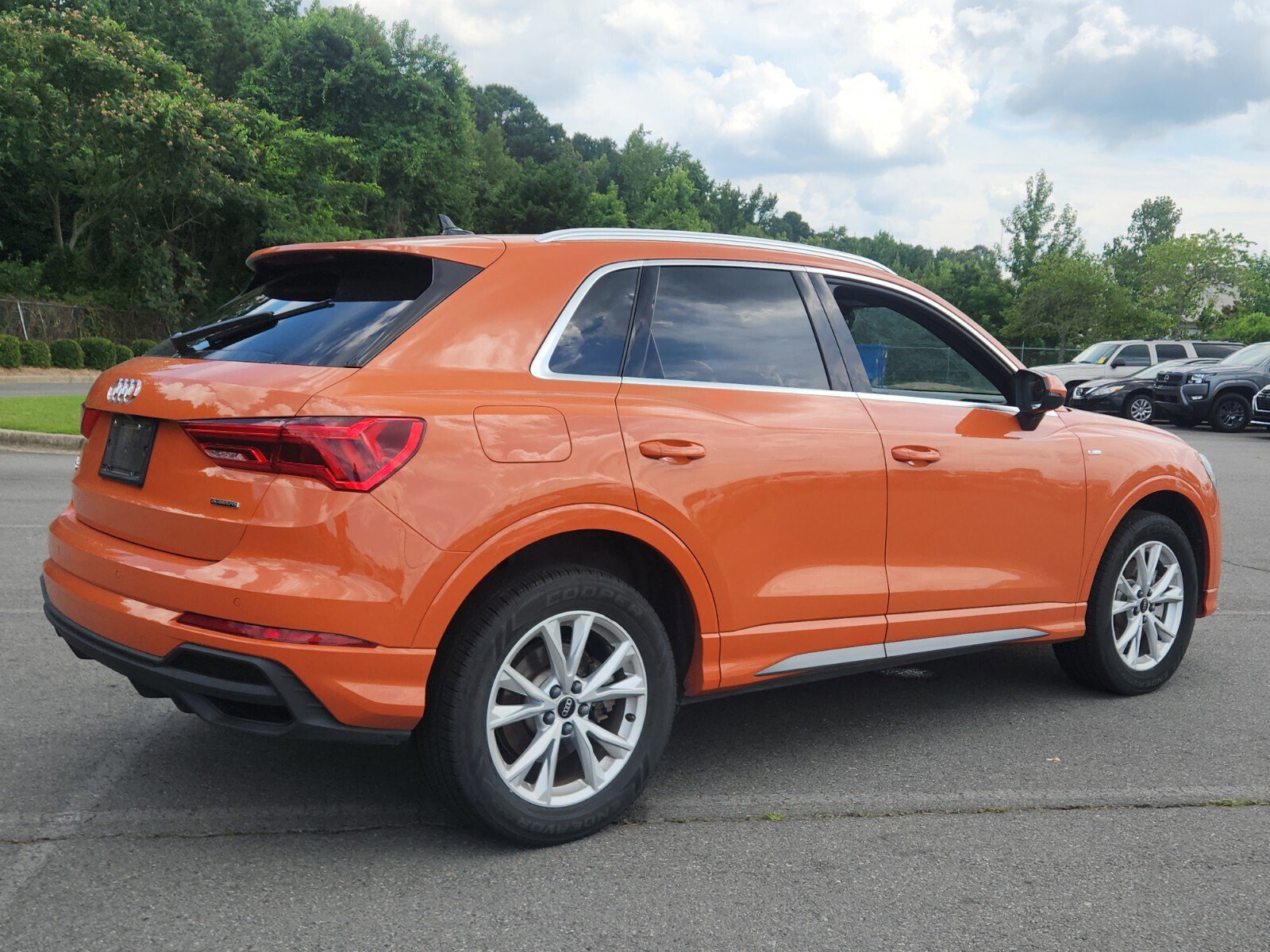2024 Audi Q3 S line Premium 45 TFSI photo 3