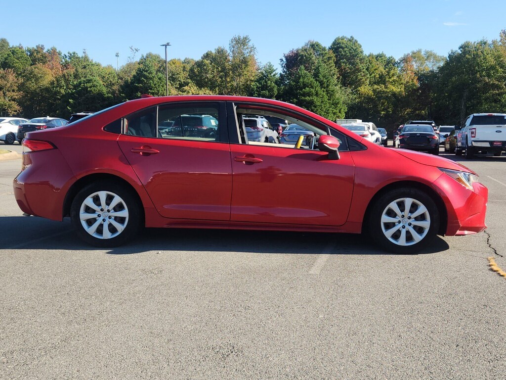 Used 2020 Toyota Corolla LE Sedan