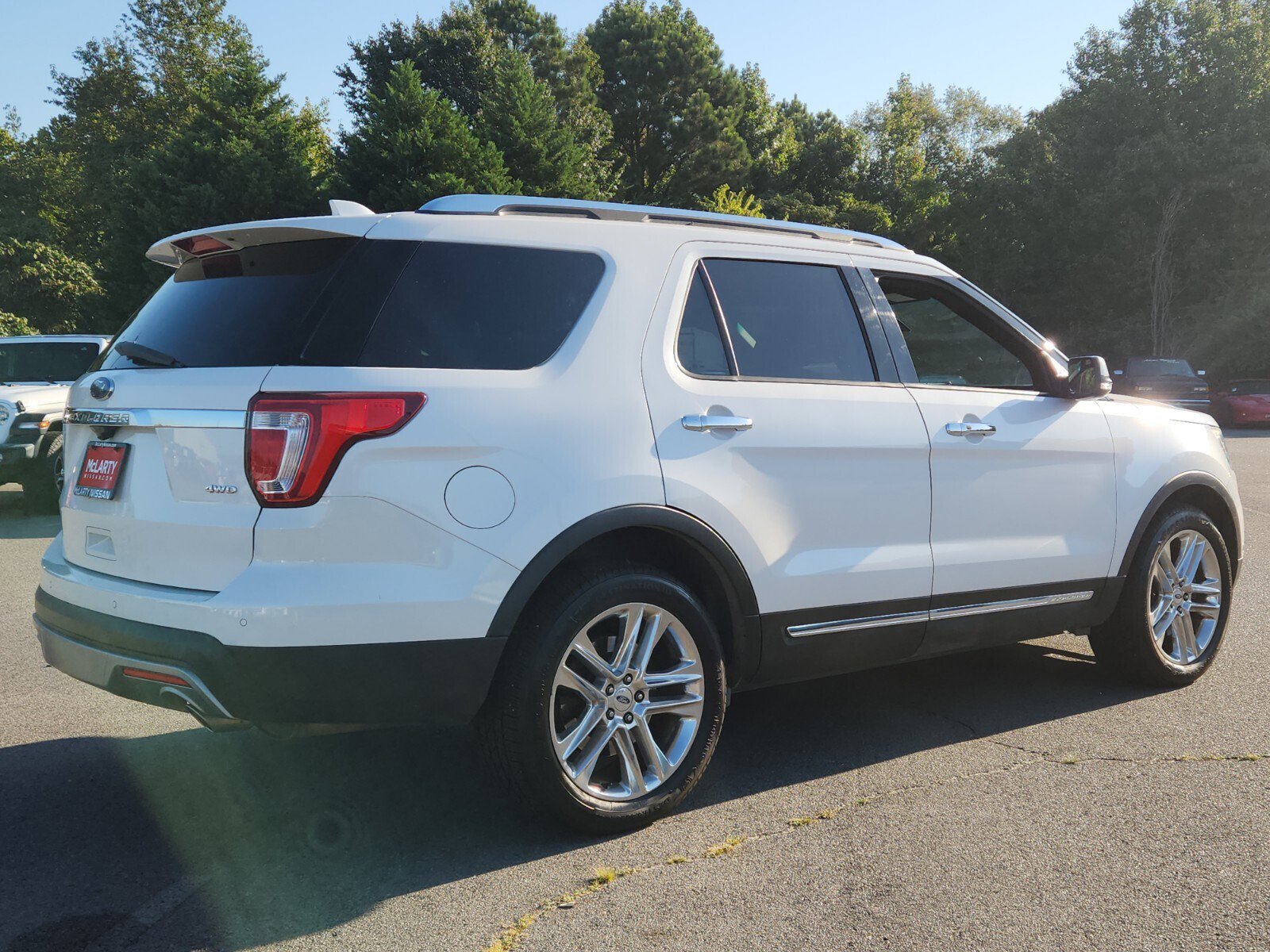 2017 Ford Explorer Limited photo 3