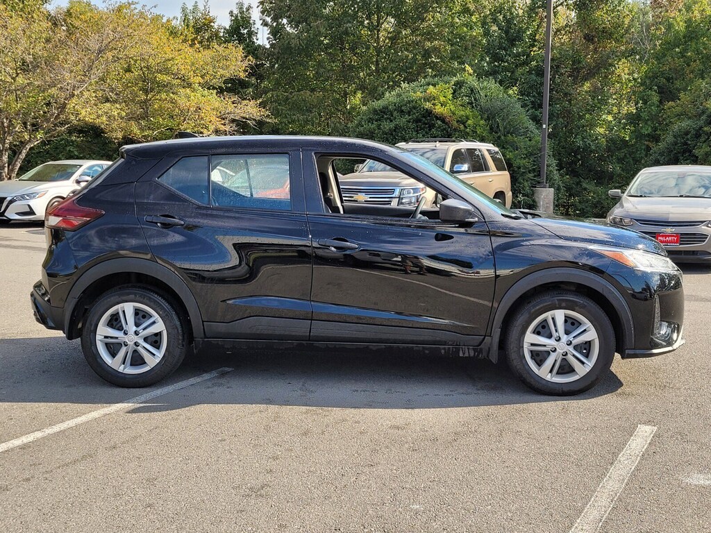 Used 2025 Nissan Kicks Play S SUV