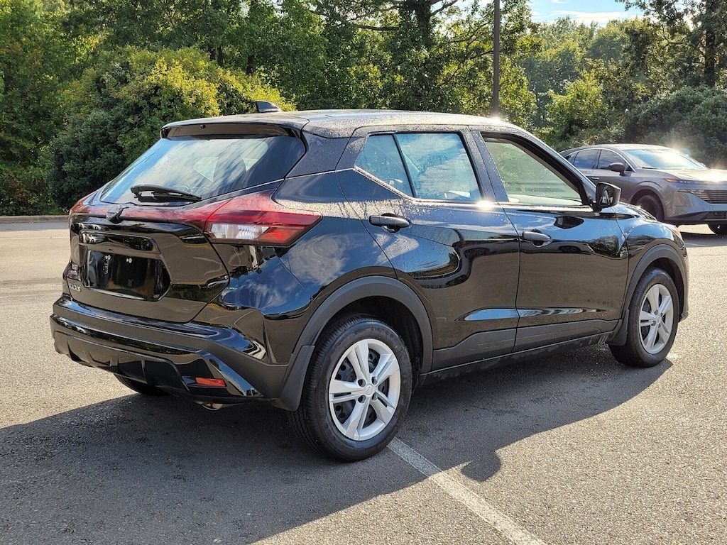 Used 2025 Nissan Kicks Play S SUV