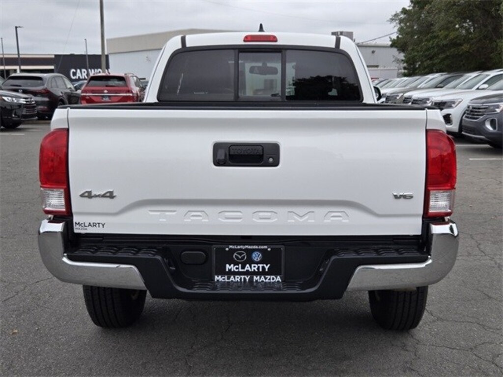 Used 2017 Toyota Tacoma  Truck Access Cab