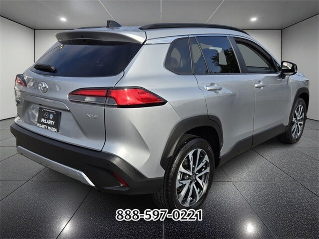 Used 2025 Toyota Corolla Cross XLE SUV