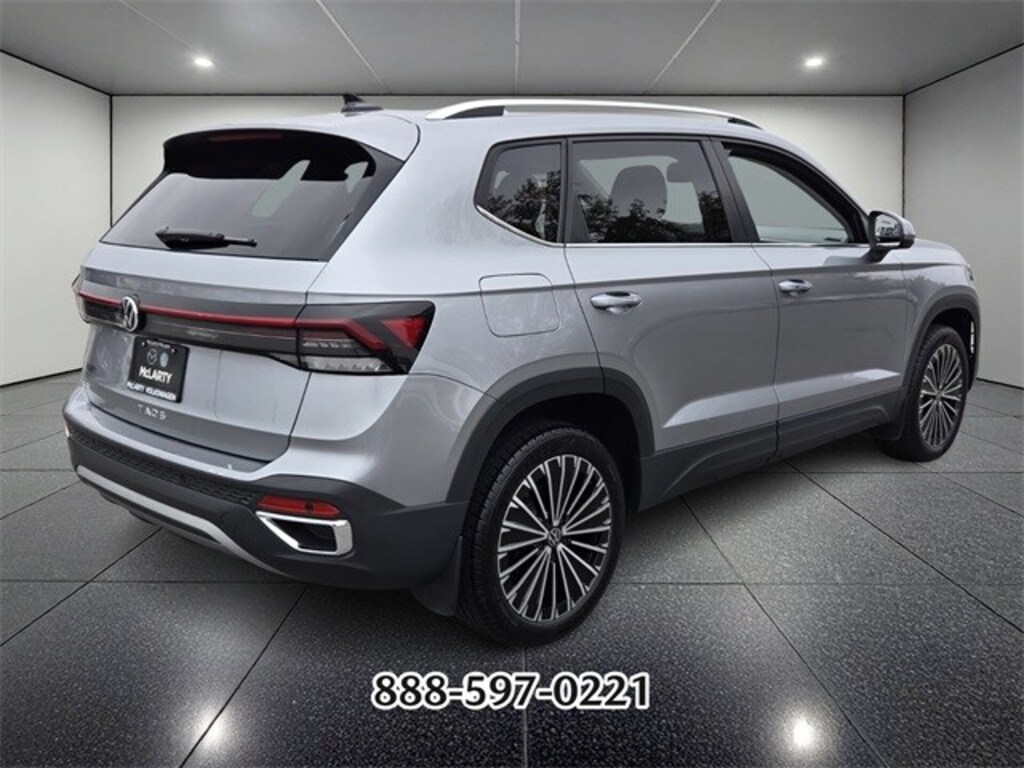 Certified 2025 Volkswagen Taos 1.5T SE SUV