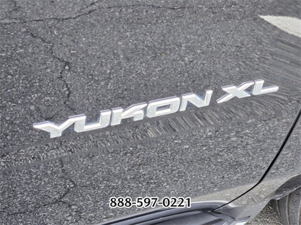 Used 2018 GMC Yukon XL SLT SUV