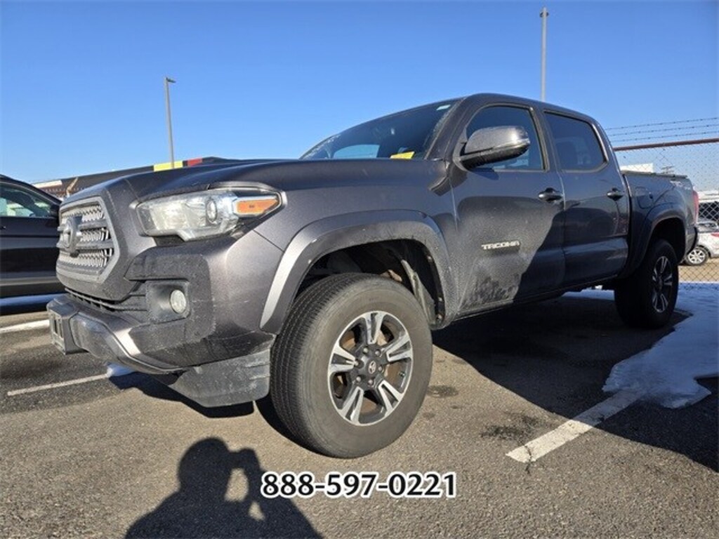 Used 2016 Toyota Tacoma Truck Double Cab