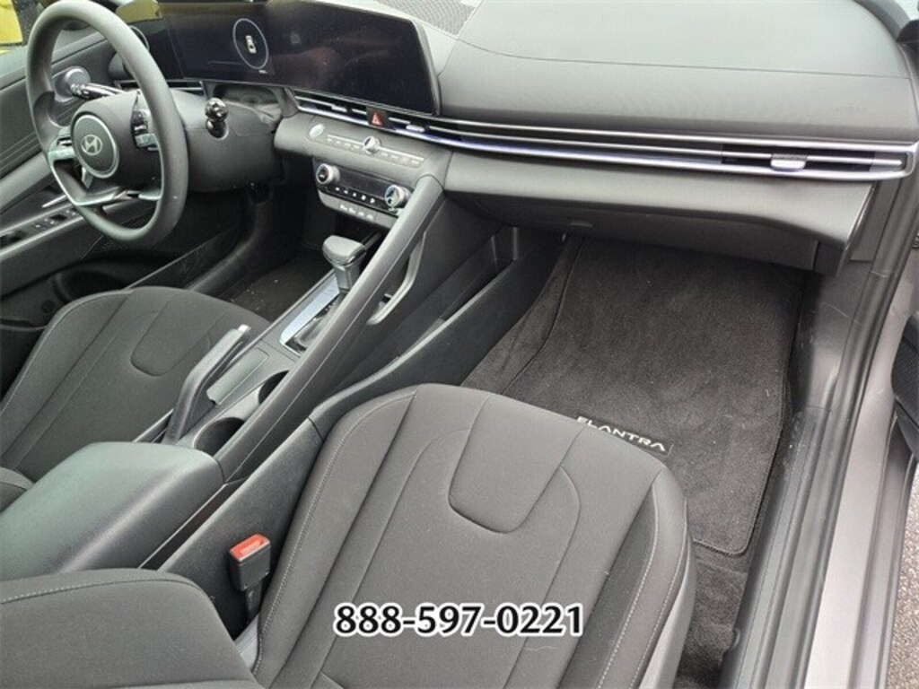 Used 2024 Hyundai Elantra SEL Sedan