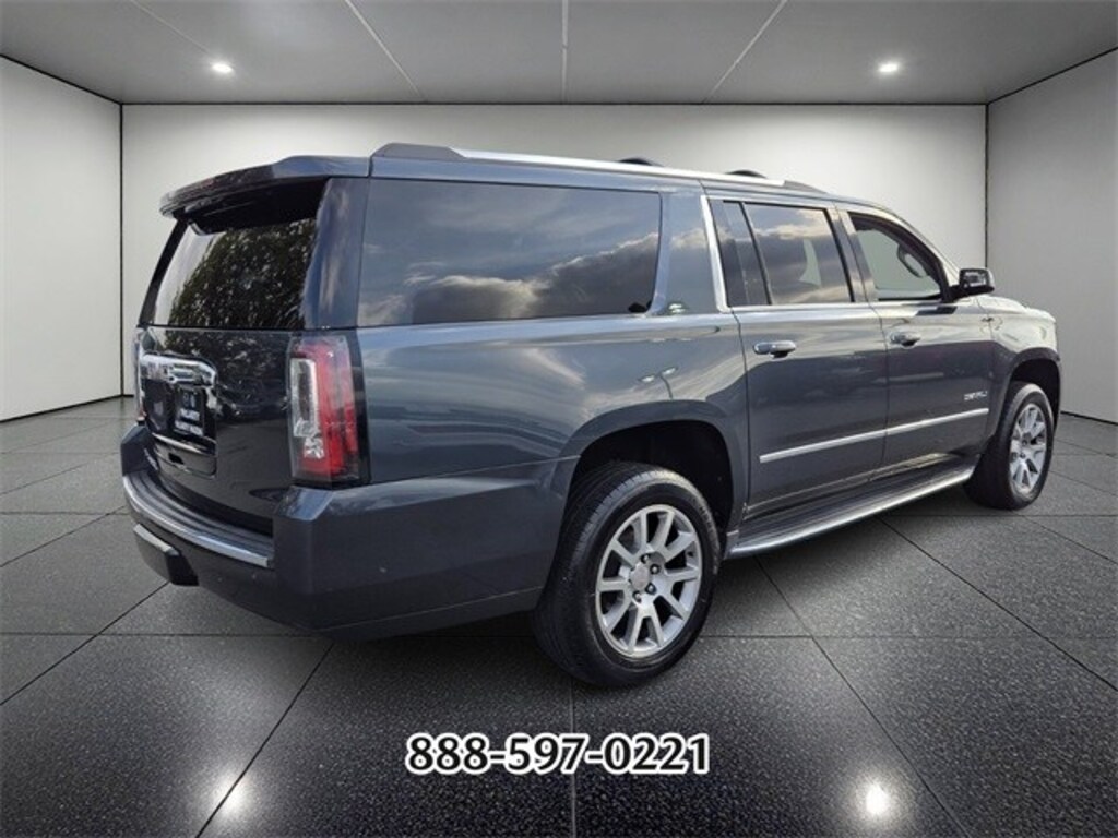 Used 2019 GMC Yukon XL Denali SUV