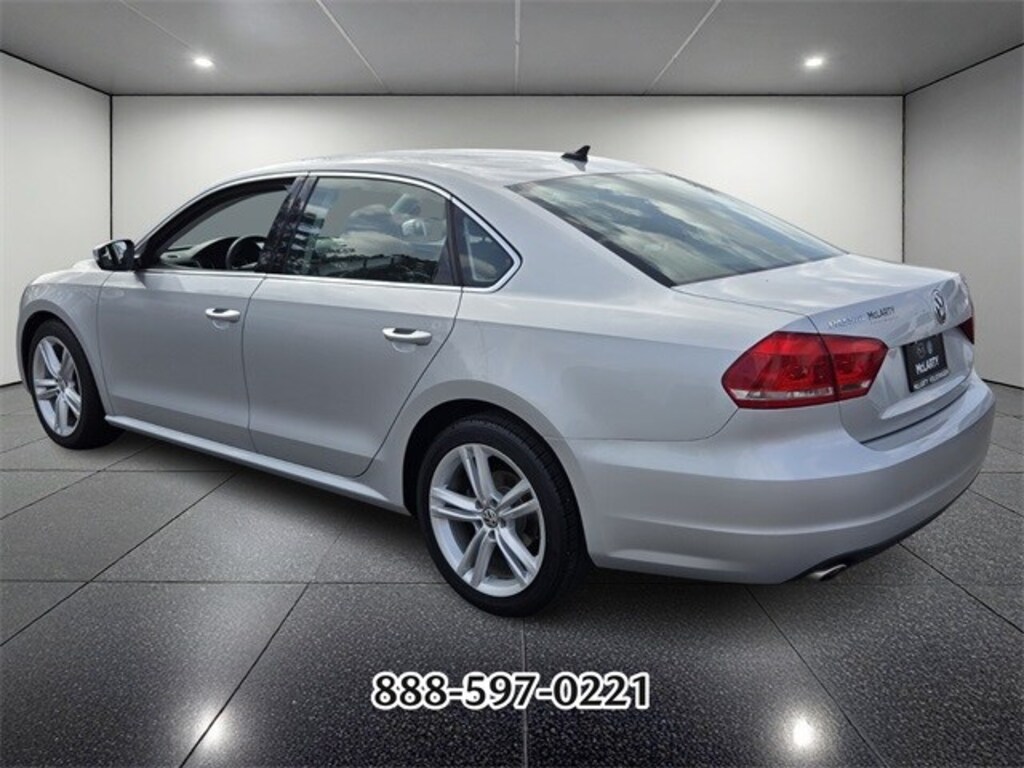 Used 2015 Volkswagen Passat 2.0L TDI SE Sedan