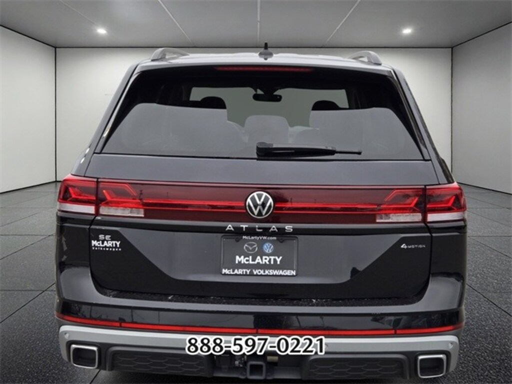 Certified 2025 Volkswagen Atlas 2.0T Peak Edition SUV